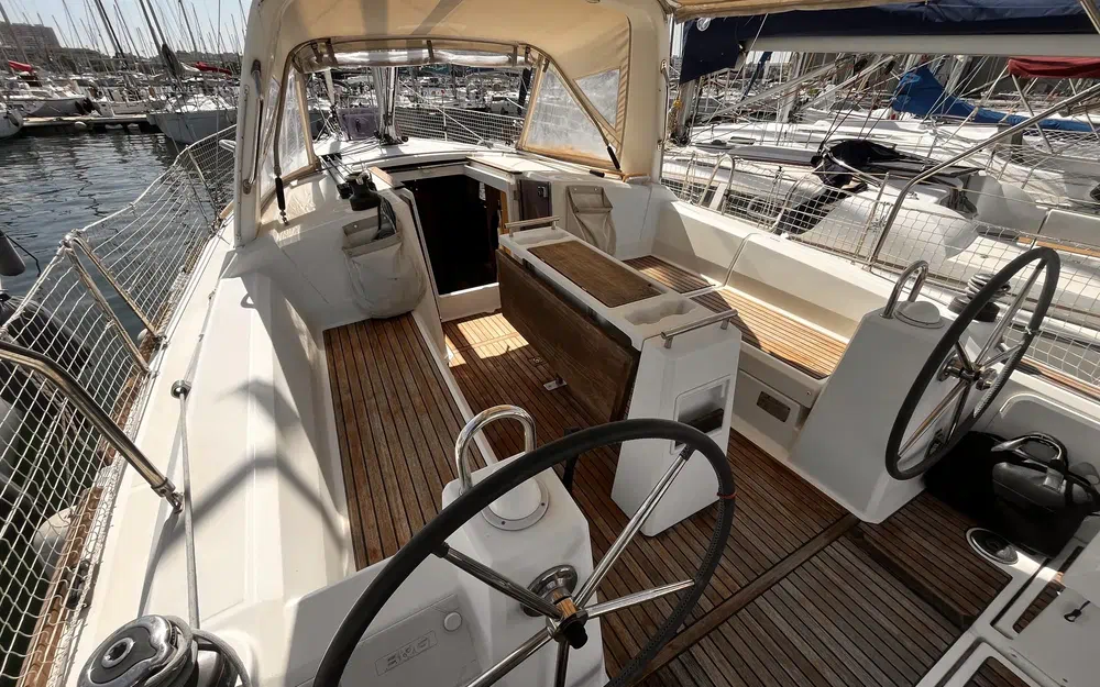 slider 2 Beneteau Oceanis 35.1