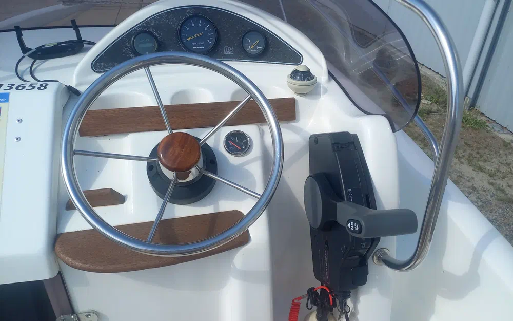 slider 8 B2 Marine Cap Ferret 502 Day Cruiser