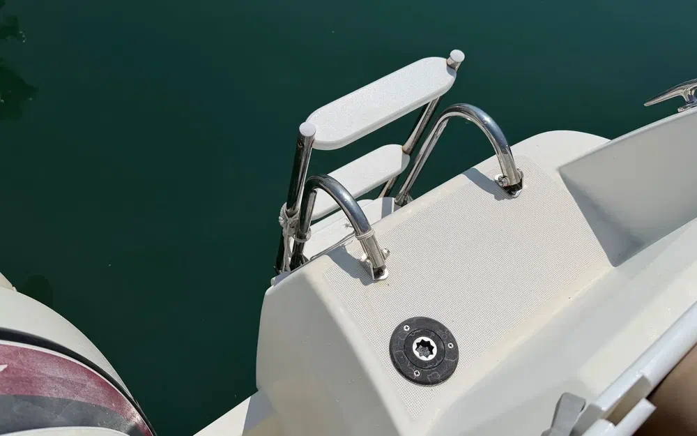 slider 57 Jeanneau Merry Fisher 645