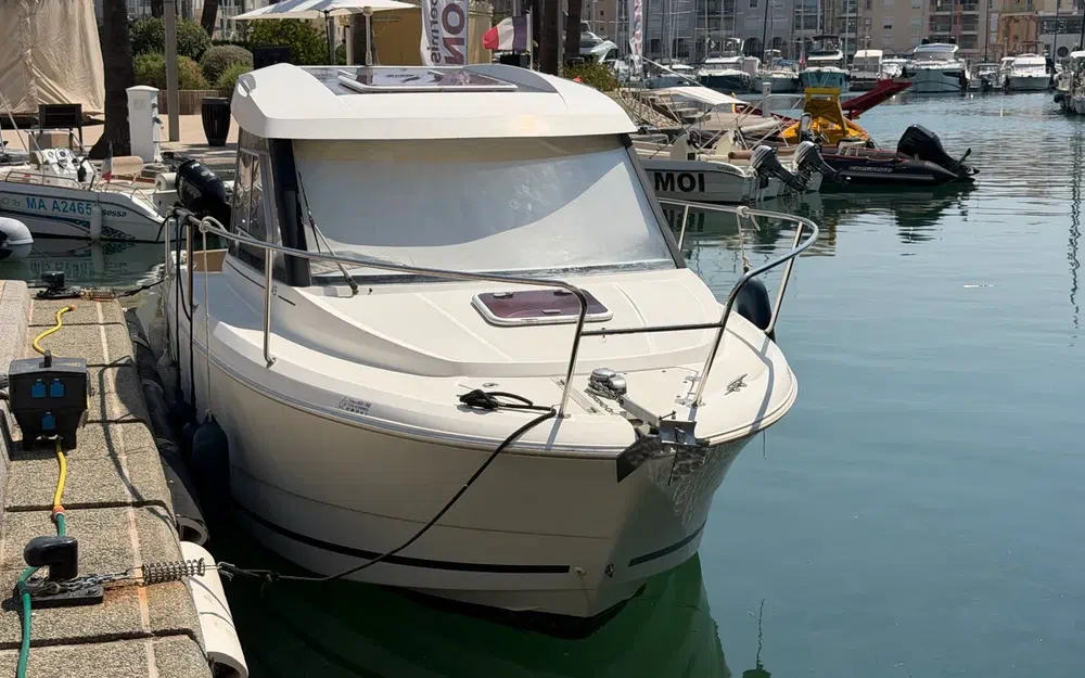 slider 68 Jeanneau Merry Fisher 645
