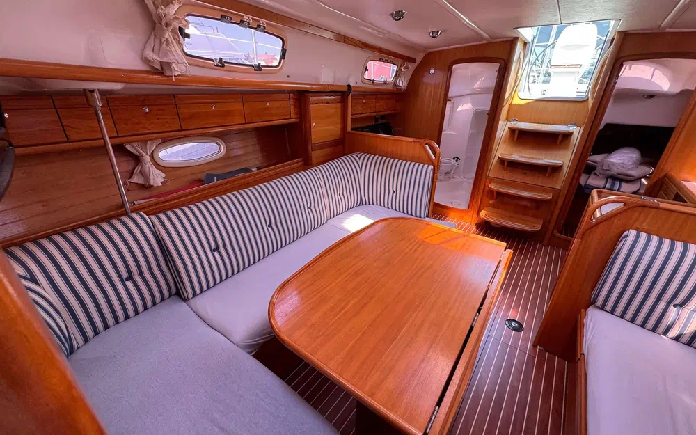 slider 9 Bavaria 37 Cruiser