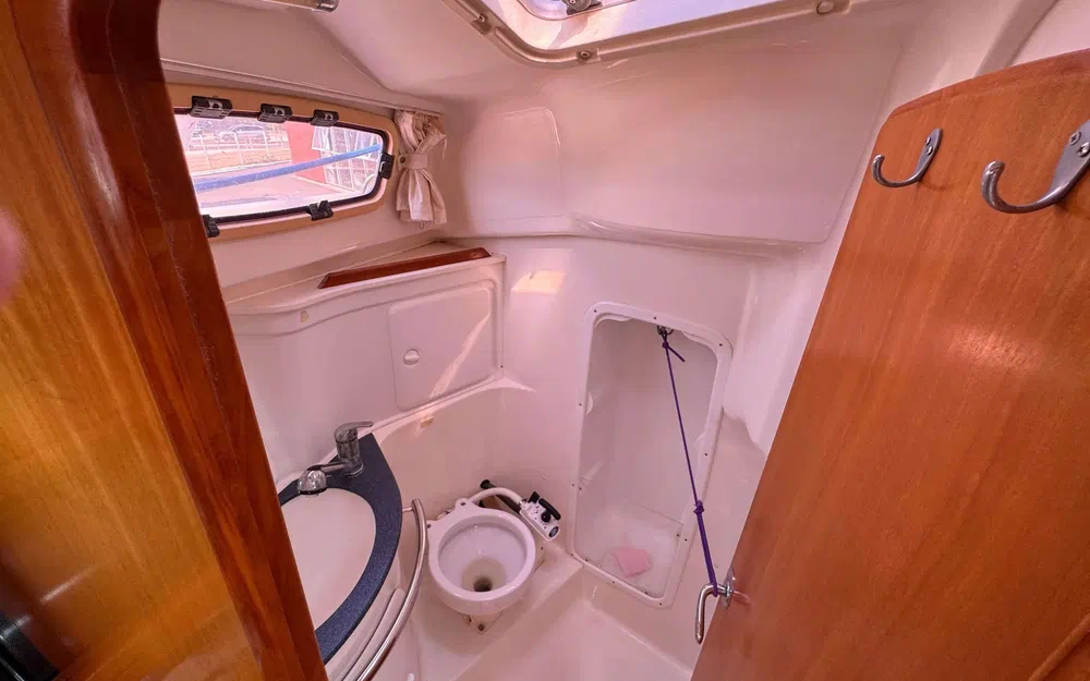slider 11 Bavaria 37 Cruiser