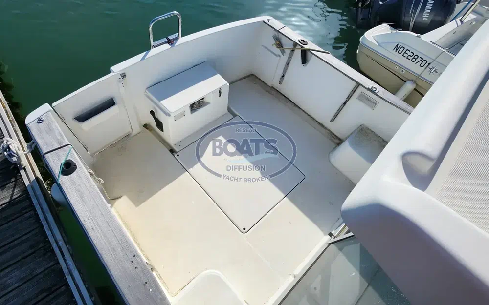 slider 3 Beneteau Antares 7