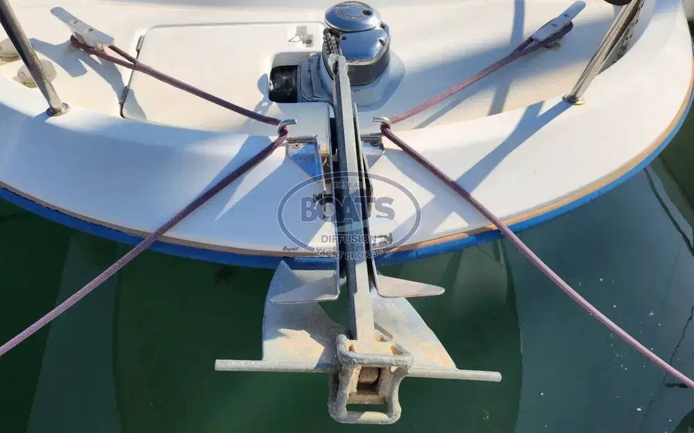 slider 4 Beneteau Antares 7