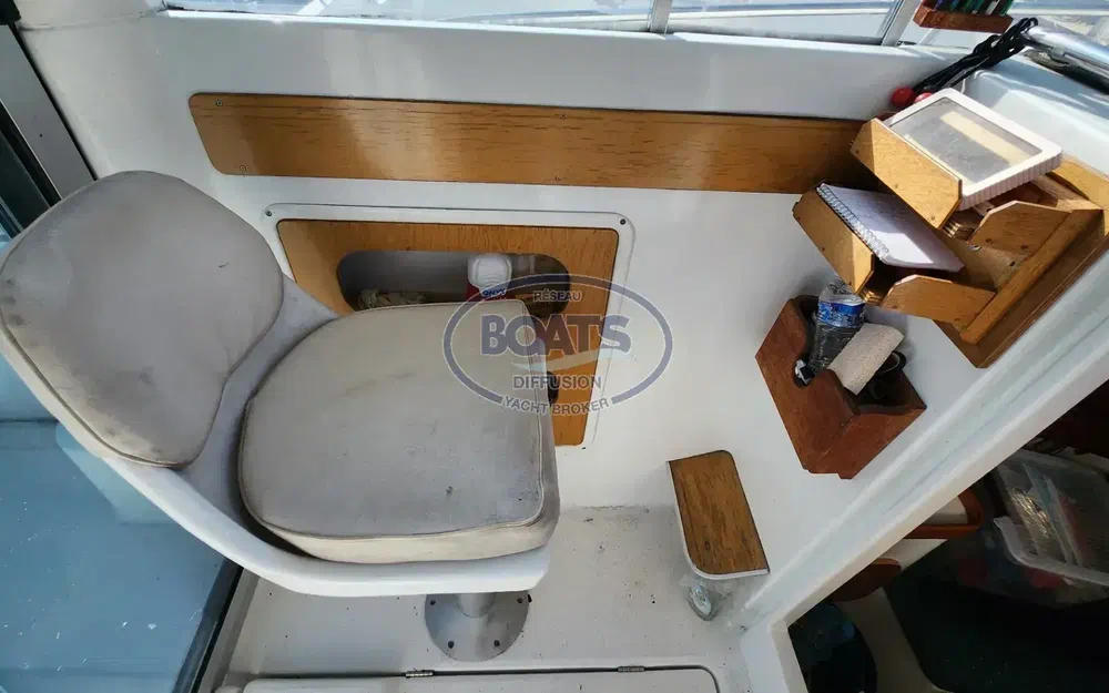 slider 6 Beneteau Antares 7