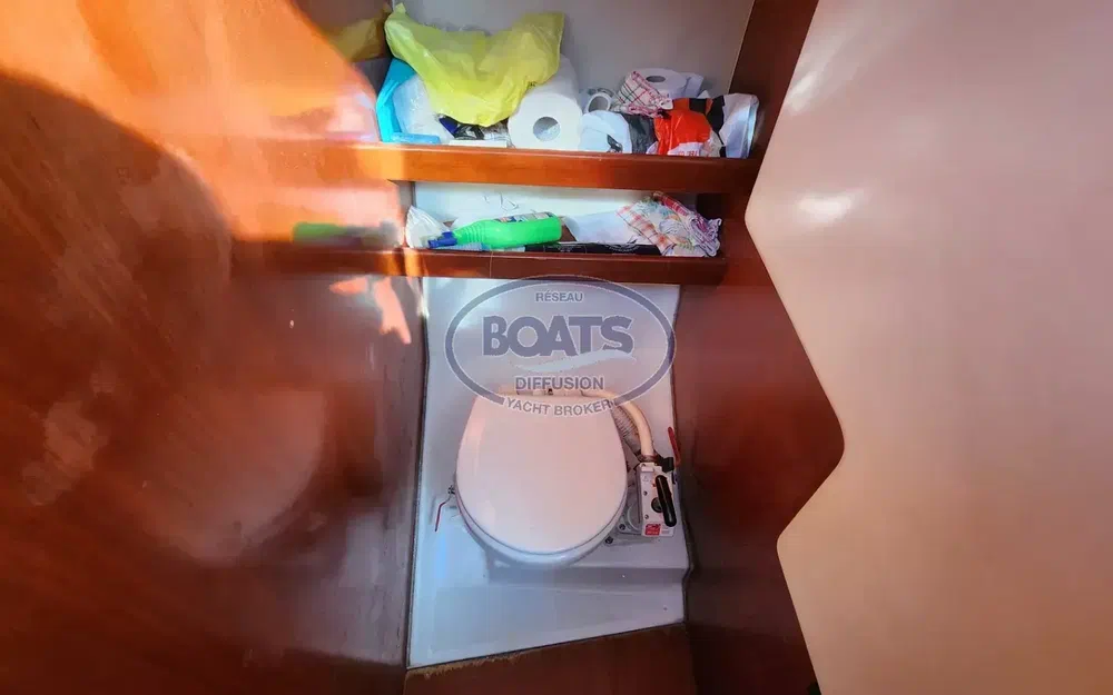 slider 8 Beneteau Antares 7