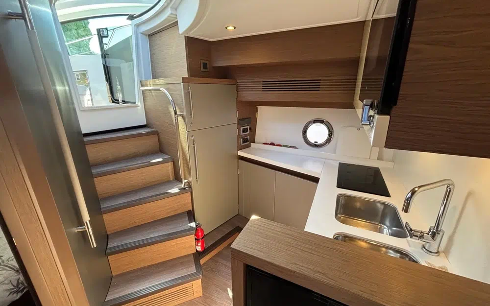 slider 9 Beneteau Gran Turismo 46