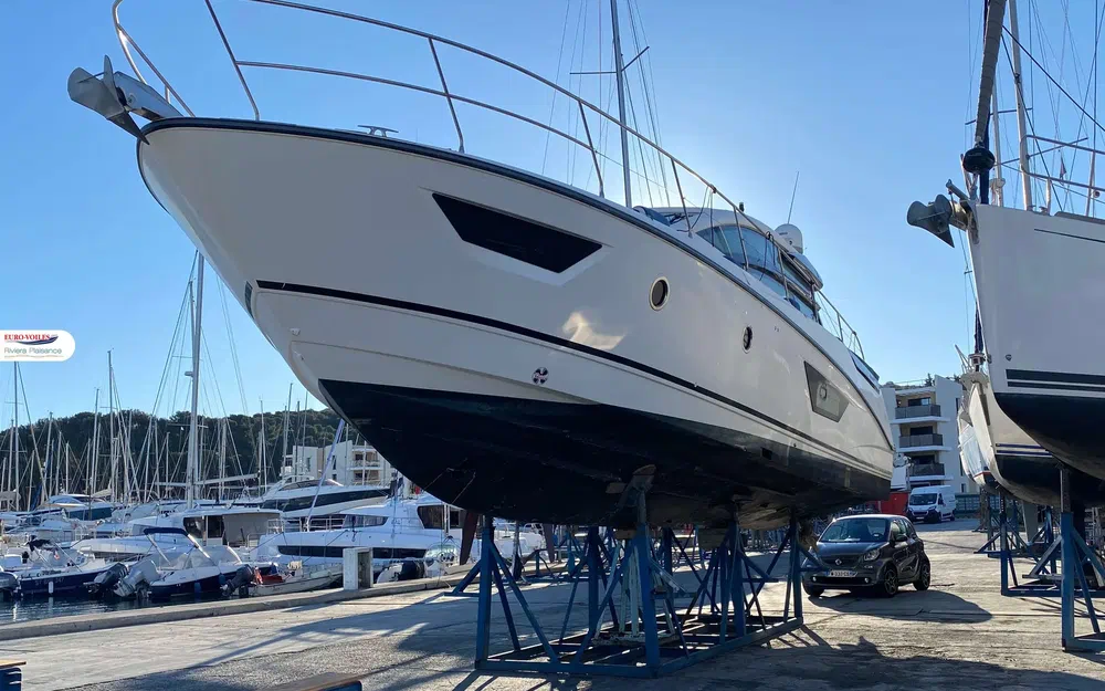 slider 1 Beneteau Gran Turismo 46
