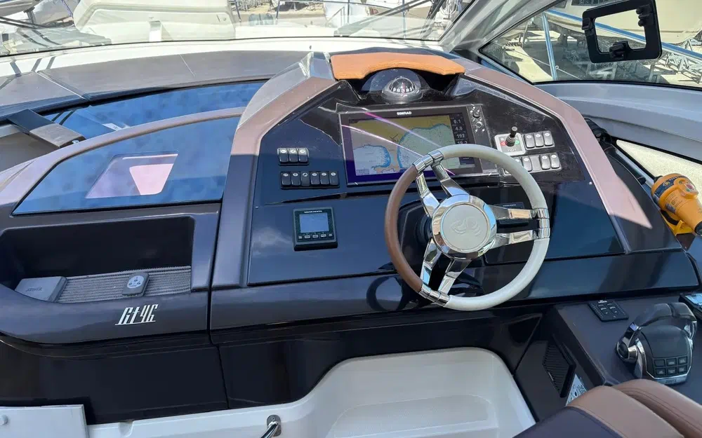 slider 5 Beneteau Gran Turismo 46