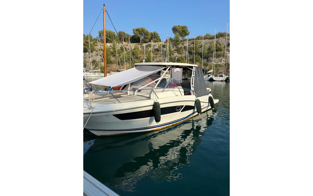 slider 4 Jeanneau Cap Camarat 9.0 WA