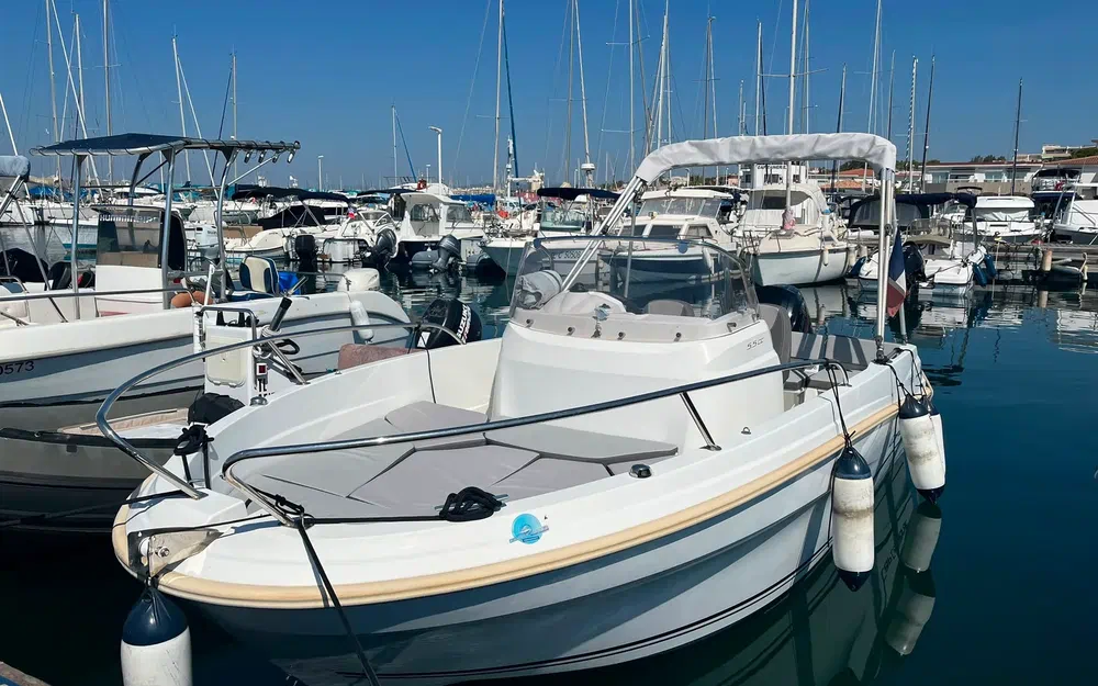 slider 2 Jeanneau Cap Camarat 5.5 CC Serie 2