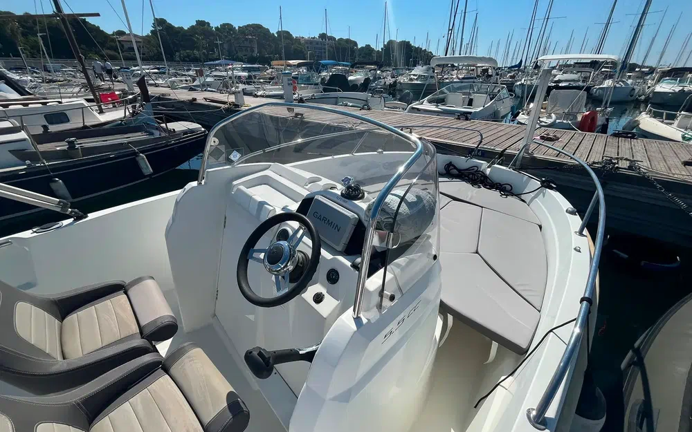 slider 10 Jeanneau Cap Camarat 5.5 CC Serie 2