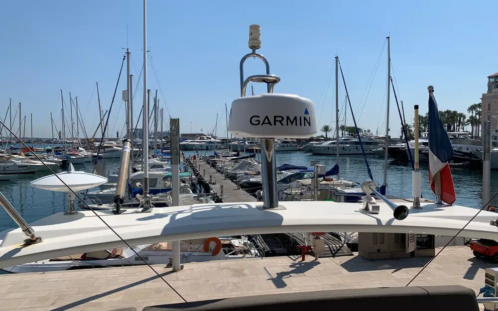 slider 10 Prestige Yachts 500 Fly