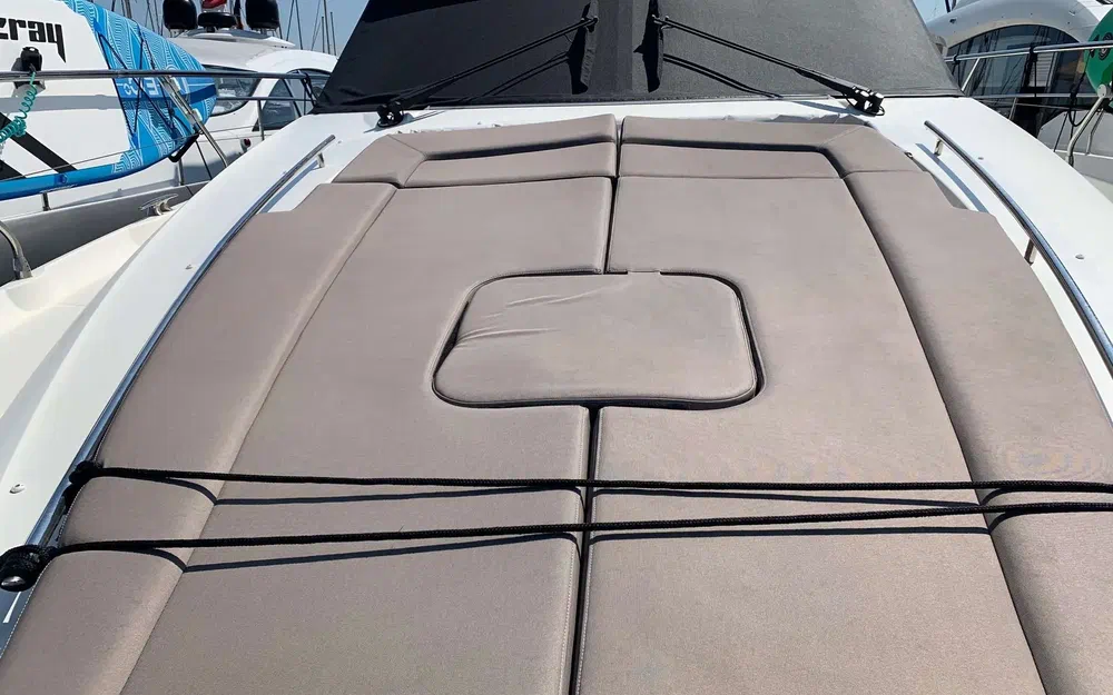 slider 13 Prestige Yachts 500 Fly