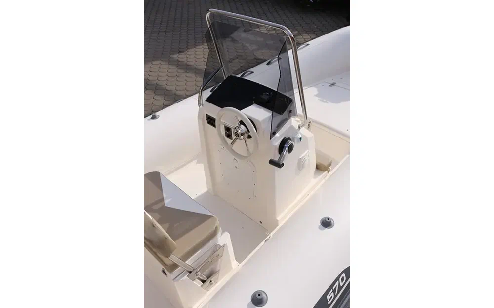 slider 2 Capelli Tempest 570