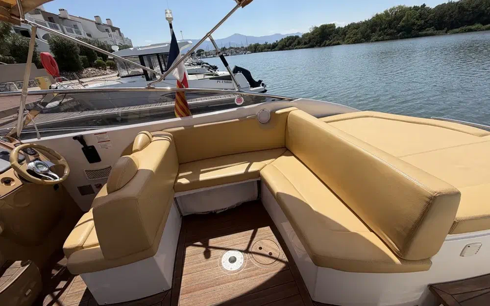 slider 10 Sessa Marine S26