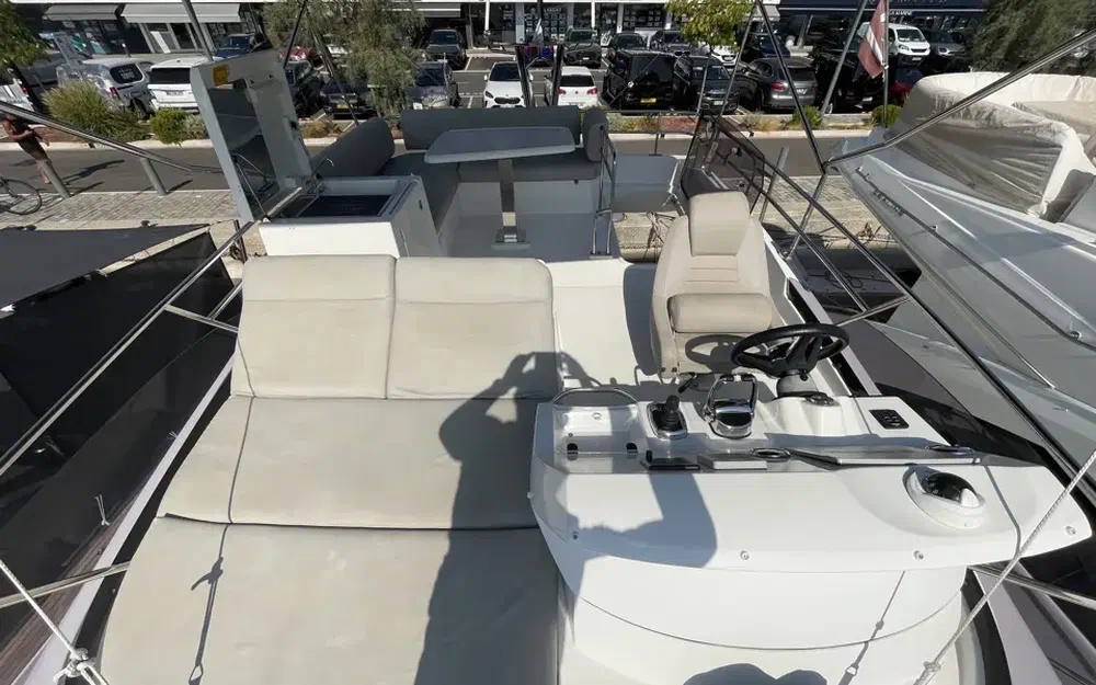 slider 21 Prestige Yachts 420 Fly