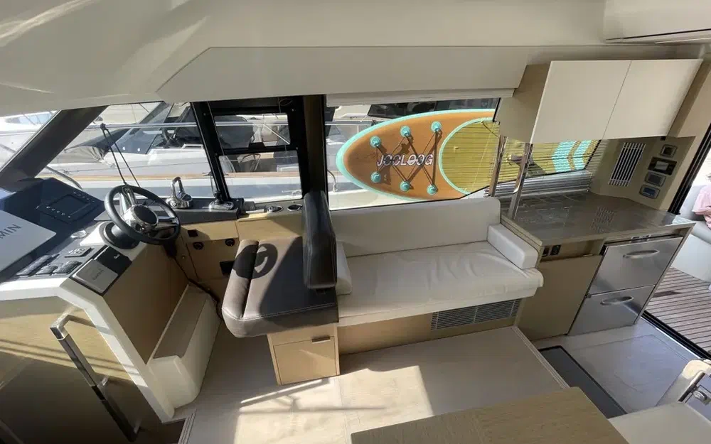 slider 29 Prestige Yachts 420 Fly