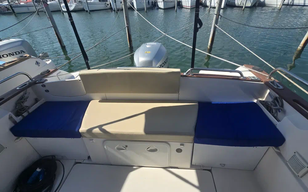 slider 11 Jeanneau Merry Fisher 725