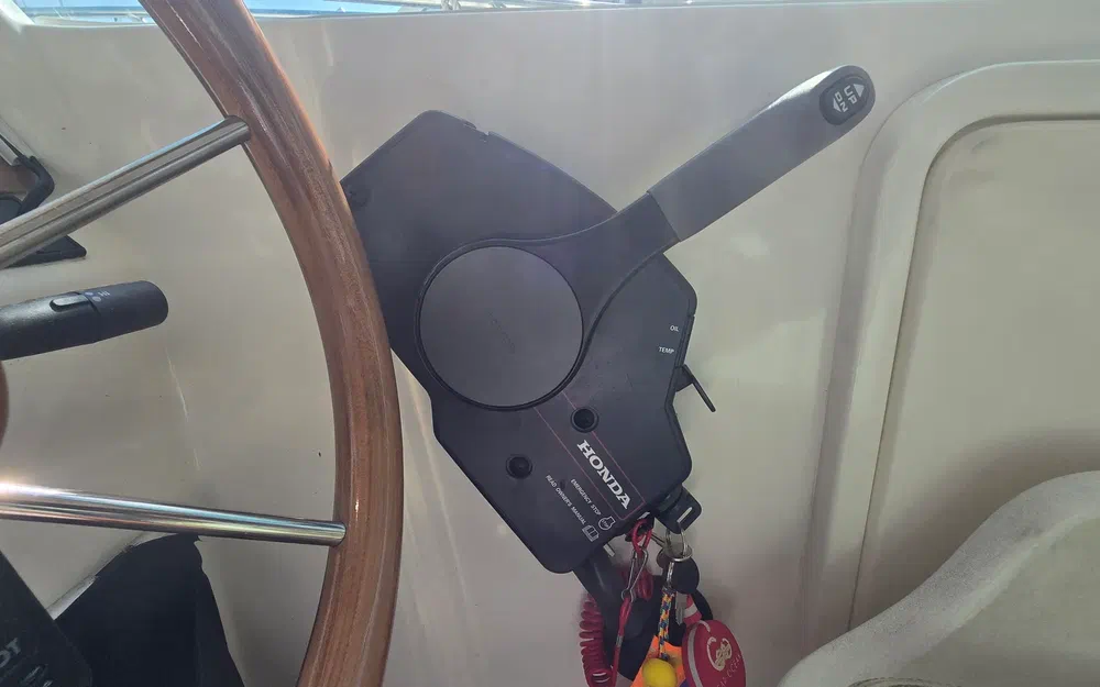 slider 21 Jeanneau Merry Fisher 725