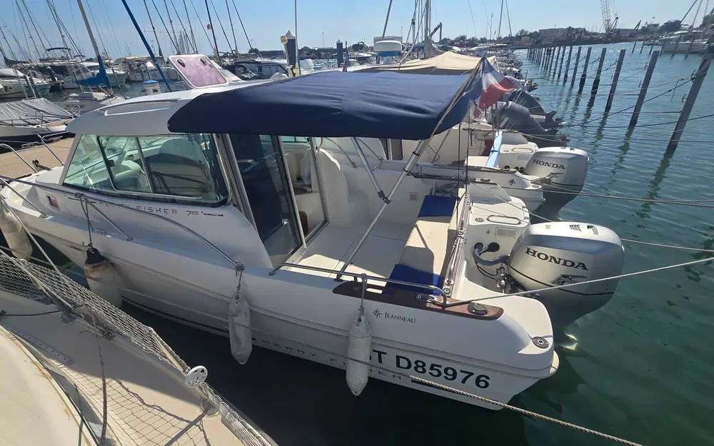 slider 2 Jeanneau Merry Fisher 725