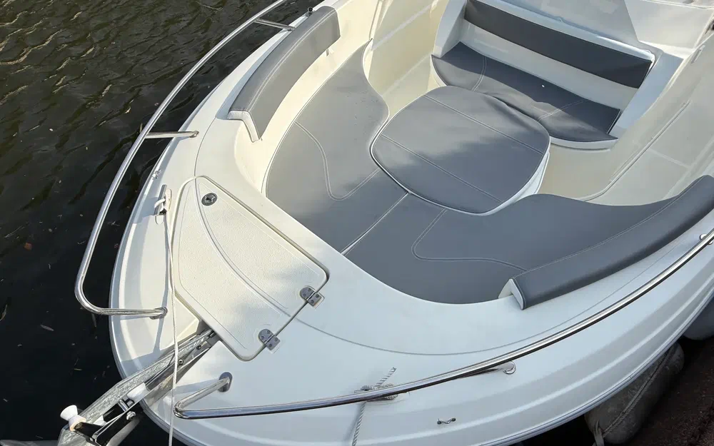 slider 3 Pacific Craft 670 Open