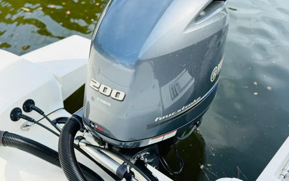 slider 5 Pacific Craft 670 Open