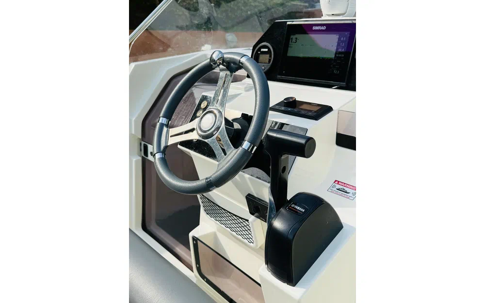 slider 6 Pacific Craft 670 Open