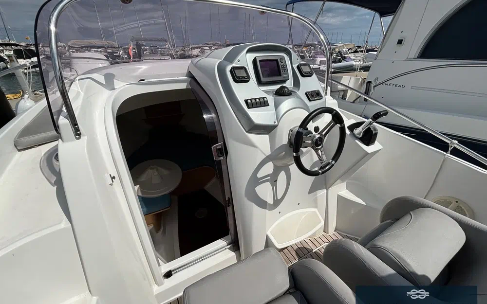 slider 13 Beneteau Flyer 750 Sun Deck Miami
