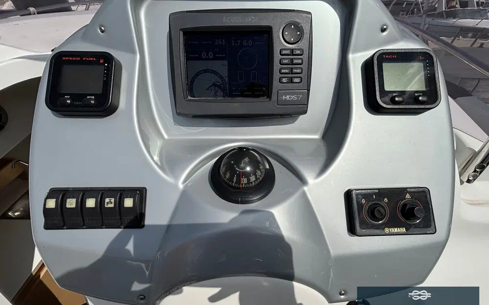 slider 15 Beneteau Flyer 750 Sun Deck