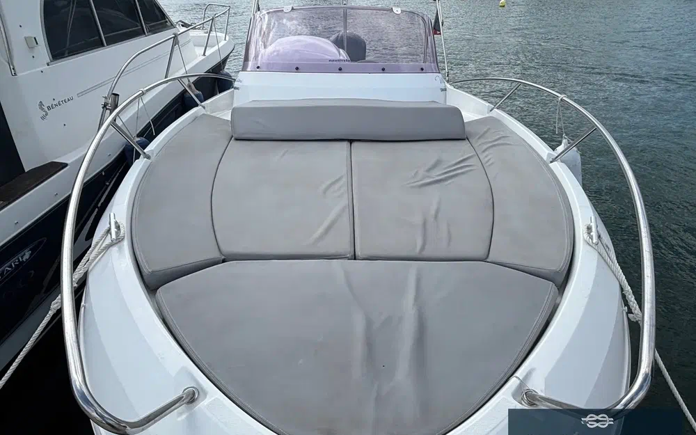 slider 3 Beneteau Flyer 750 Sun Deck