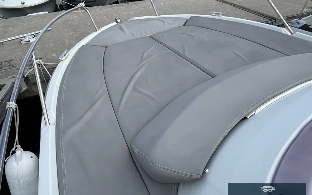 slider 4 Beneteau Flyer 750 Sun Deck Miami