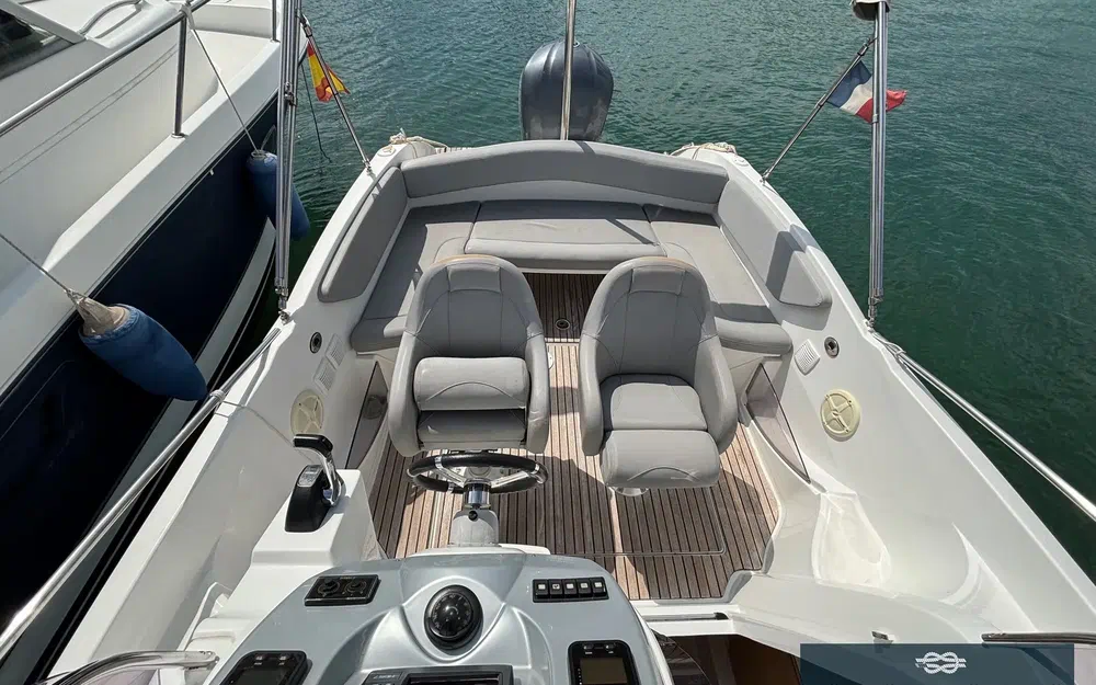 slider 6 Beneteau Flyer 750 Sun Deck Miami