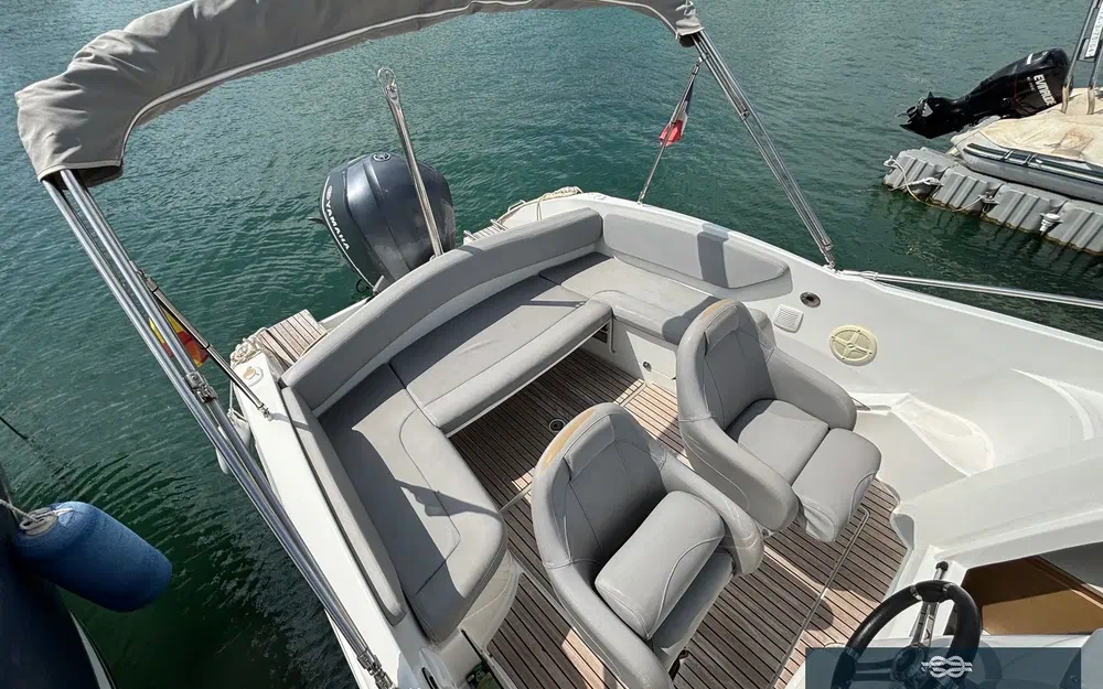 slider 8 Beneteau Flyer 750 Sun Deck Miami