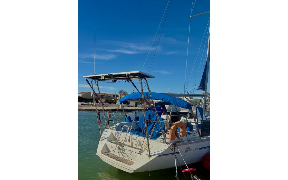 slider 2 Jeanneau Voyage 12.50