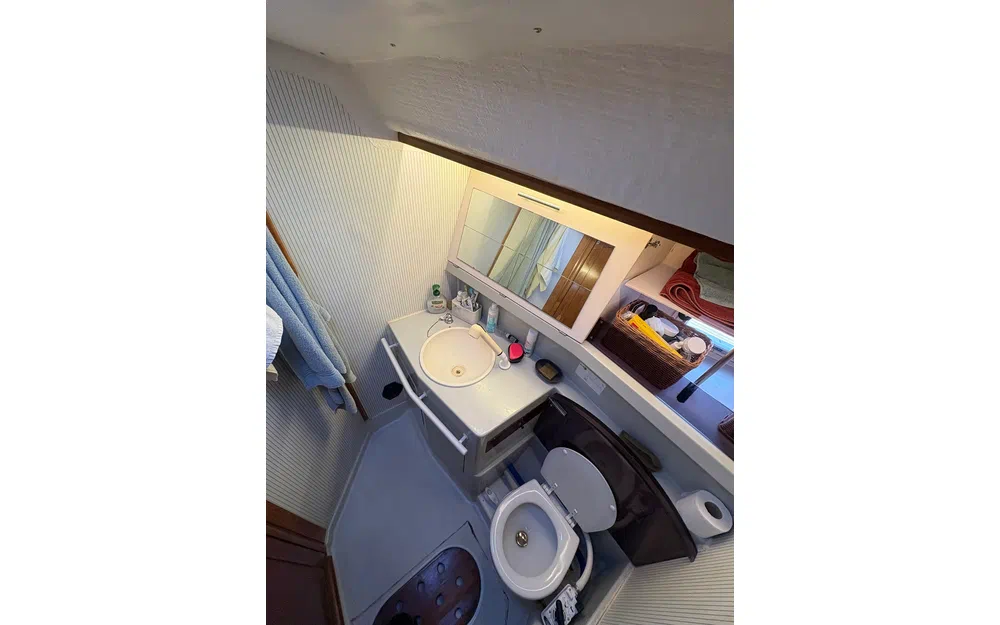 slider 6 Jeanneau Voyage 12.50
