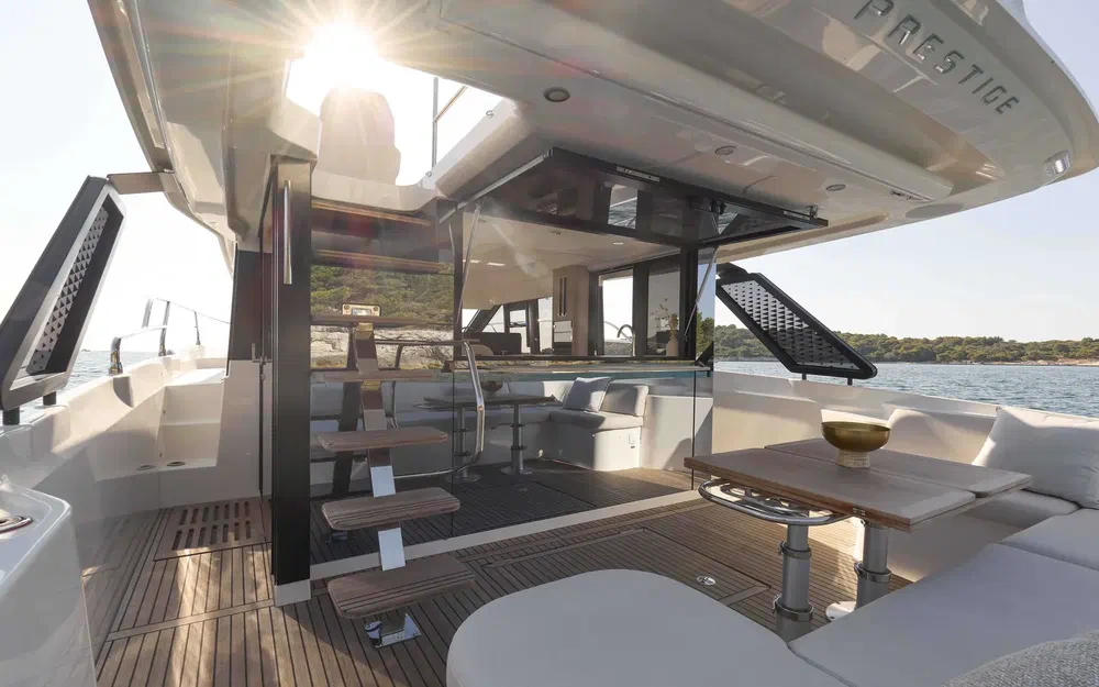 slider 14 Prestige Yachts F4.3