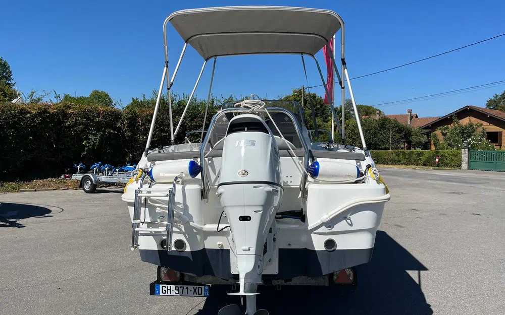 slider 2 Jeanneau Cap Camarat 5.5 CC