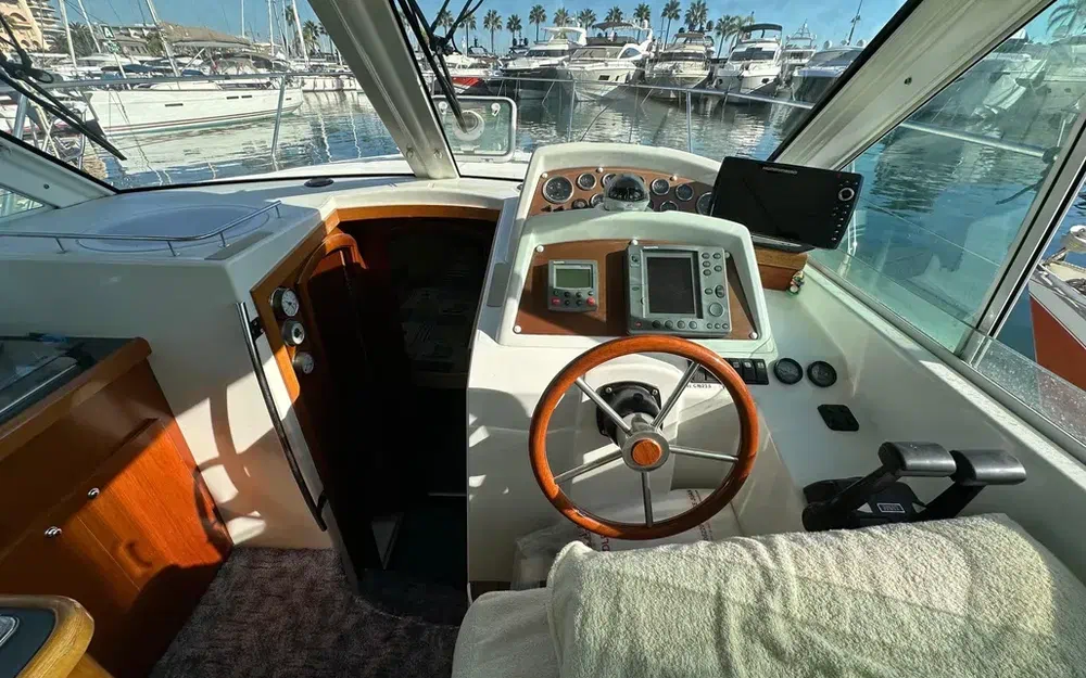 slider 16 Beneteau Antares 980 Fly