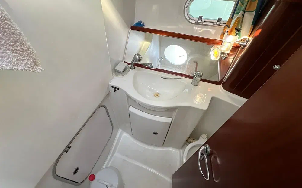 slider 23 Beneteau Antares 980 Fly