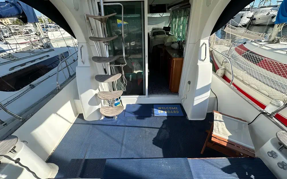 slider 3 Beneteau Antares 980 Fly