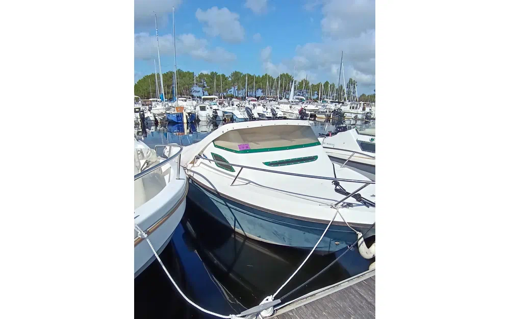slider 2 B2 Marine Cap Ferret 500