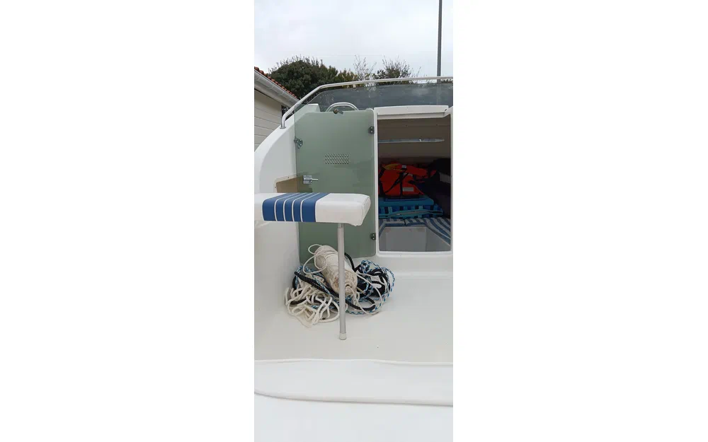 slider 4 B2 Marine Cap Ferret 500