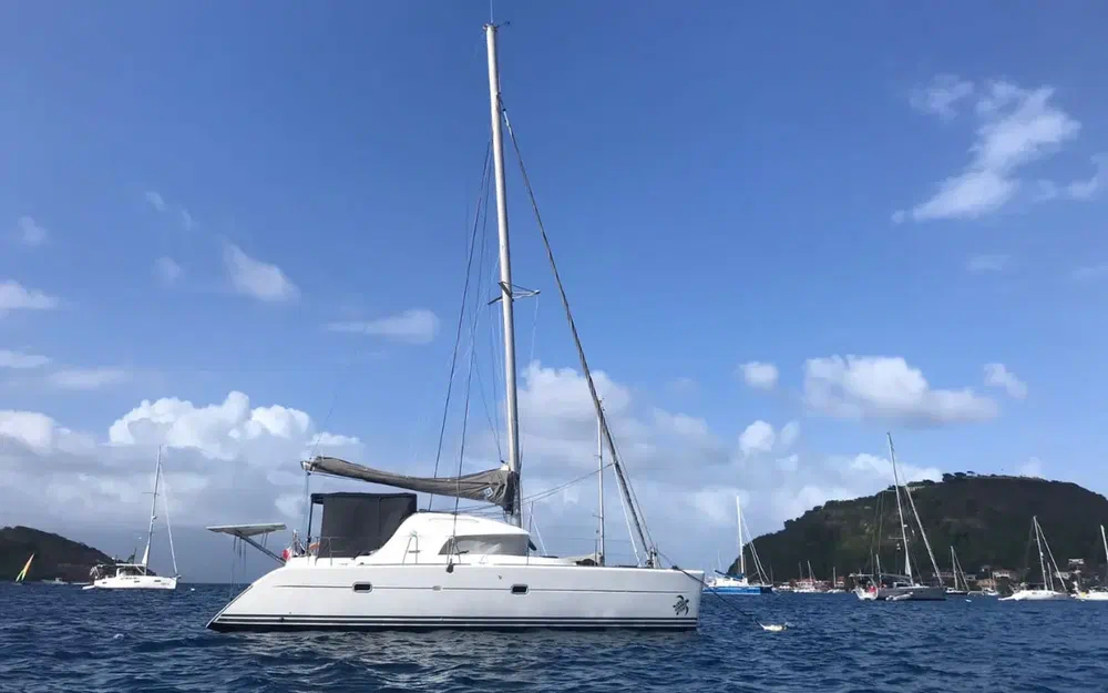 slider 0 Lagoon 380