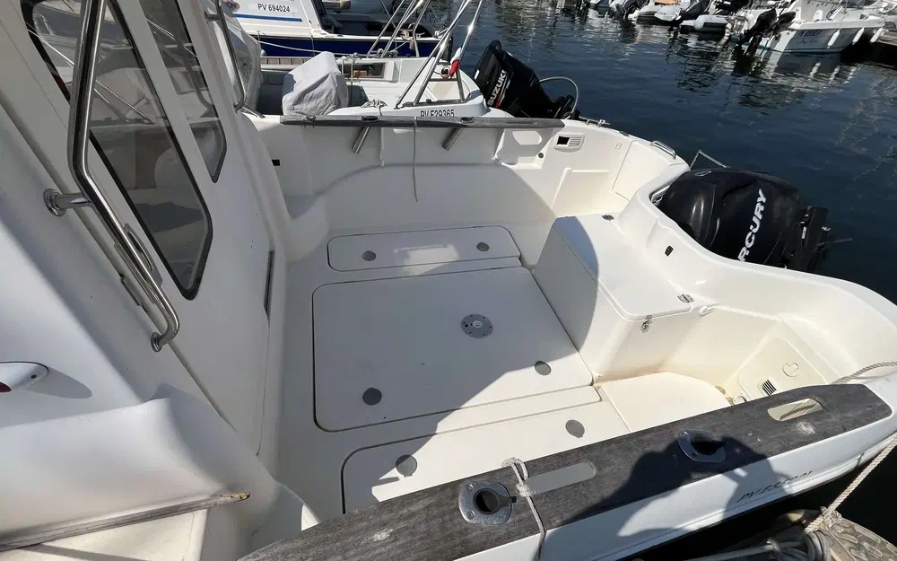 slider 4 Quicksilver 640 Pilothouse