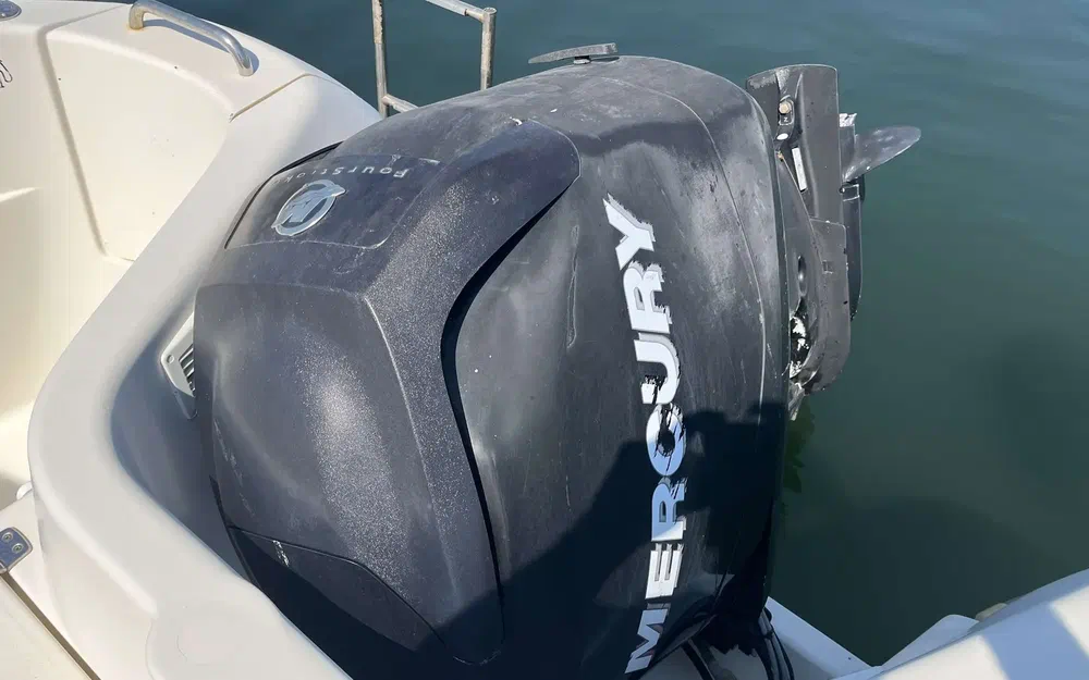 slider 5 Quicksilver 640 Pilothouse