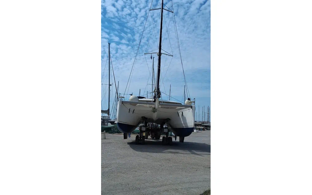slider 9 Fountaine Pajot Orana 44