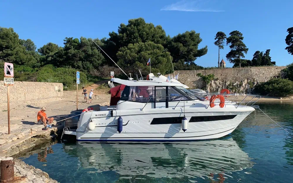 slider 11 Jeanneau Merry Fisher 855 Marlin