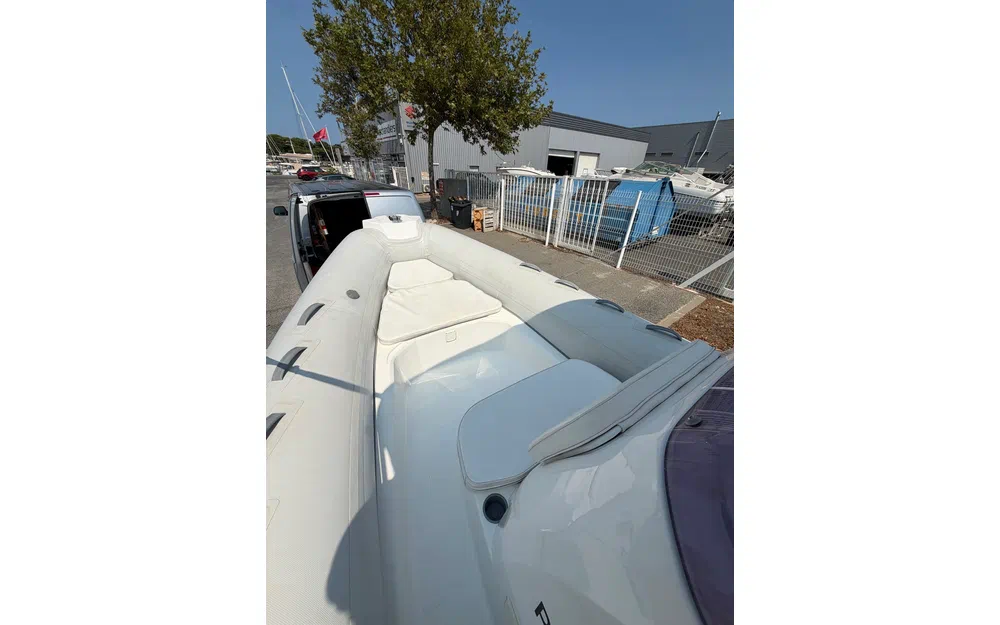 slider 11 Brig Eagle 650