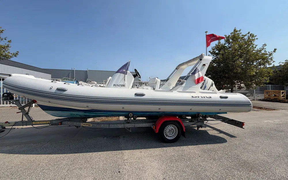 slider 1 Brig Eagle 650